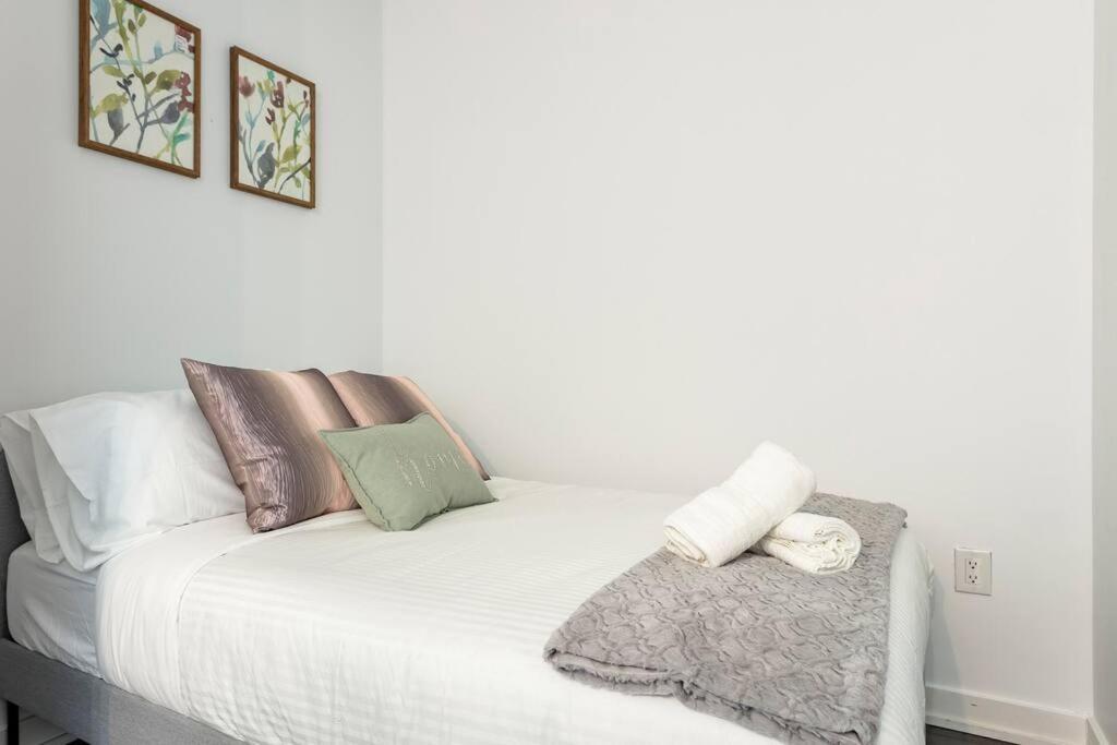 Luxury Downtown Lakeview & City View Condo Toronto Zewnętrze zdjęcie